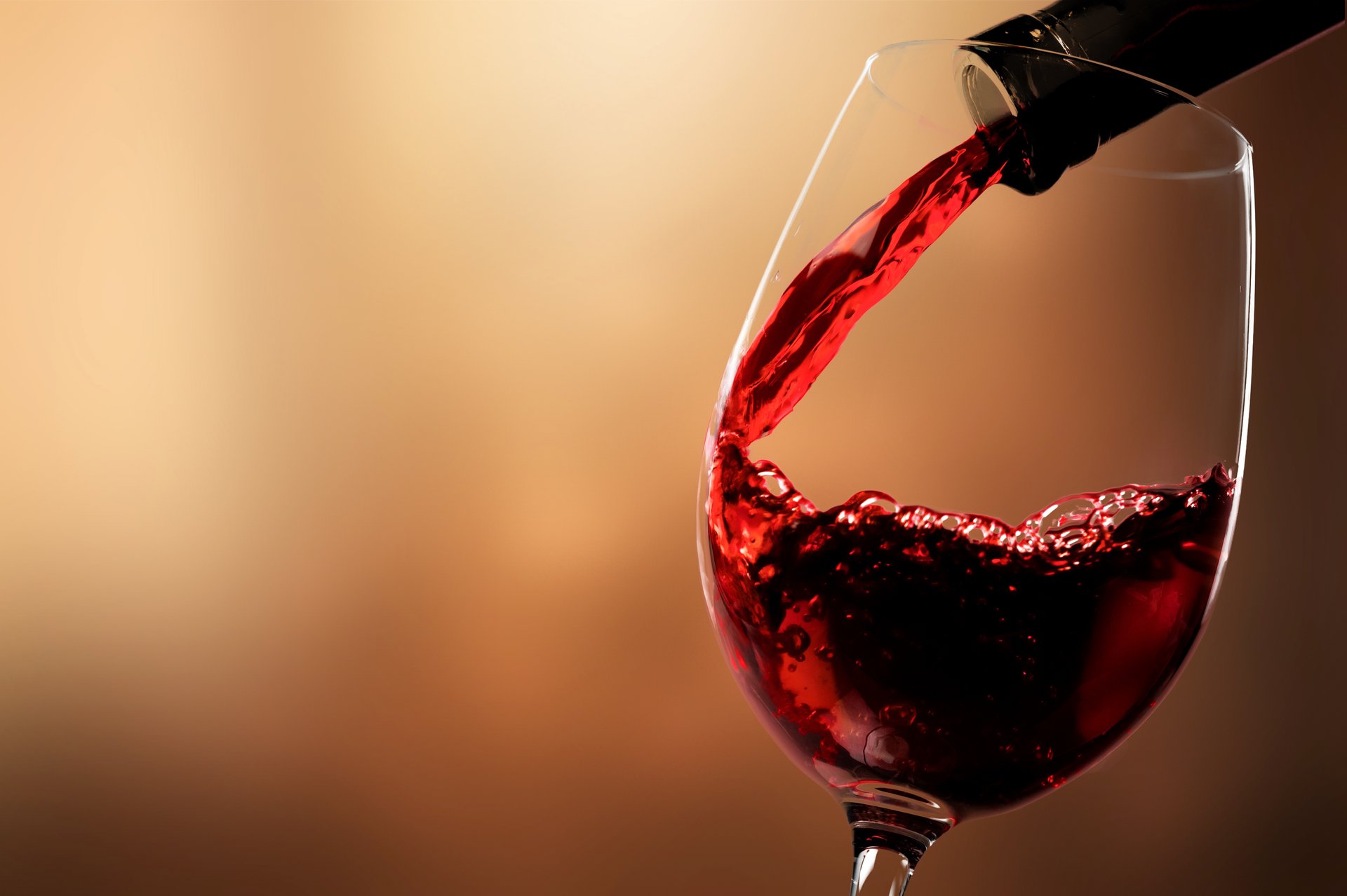 Mercado de Consumo de Vino en el Perú: Oportunidades y Requisitos para la Importación