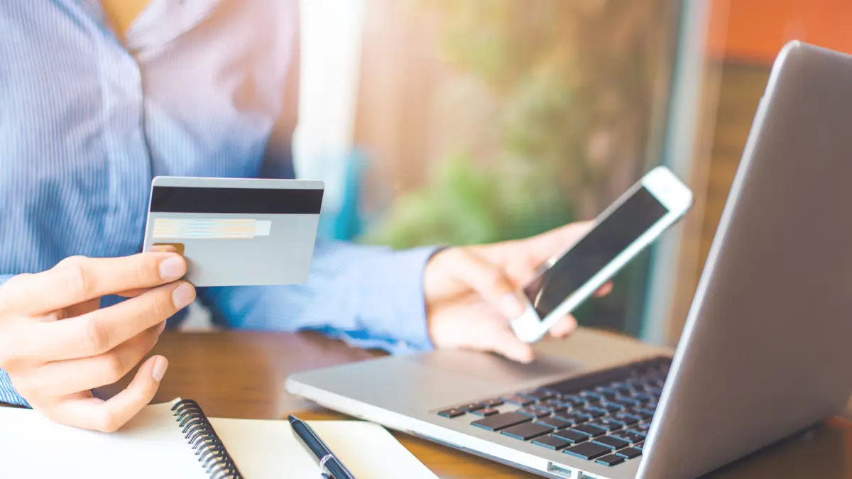 Errores comunes al comprar en Cyber Monday y cómo evitarlos